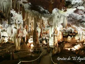 Cuevas del águila