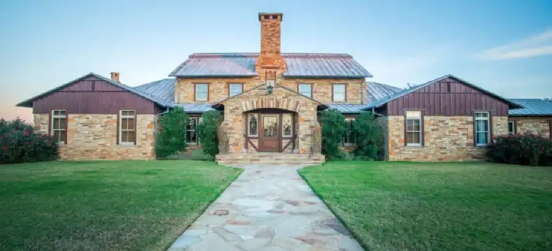 Hotels in McCulloch County