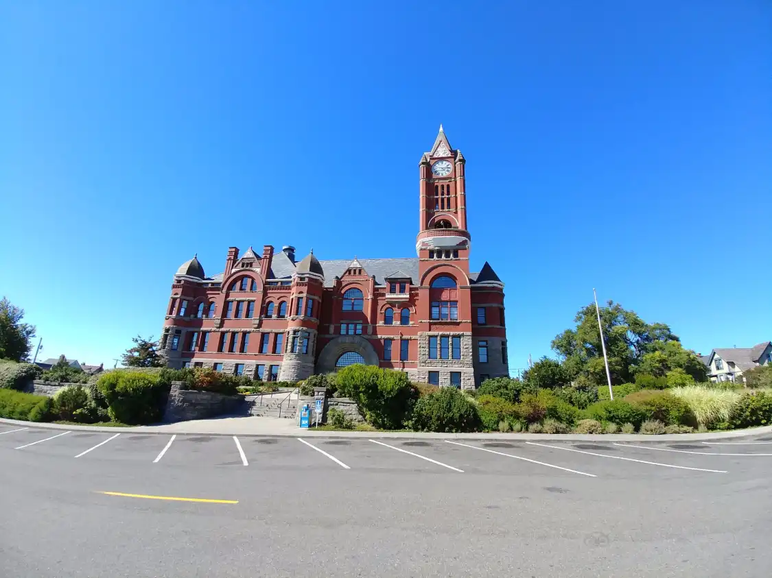 Hotels near Jefferson County Courthouse