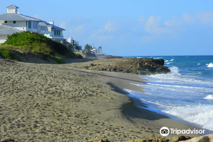 Bathtub Reef Beach