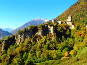 Castle Tyrol - South Tyrolean Museum of History