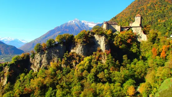 Castle Tyrol - South Tyrolean Museum of History