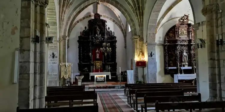 Hotel dekat Church of Santa Eulalia