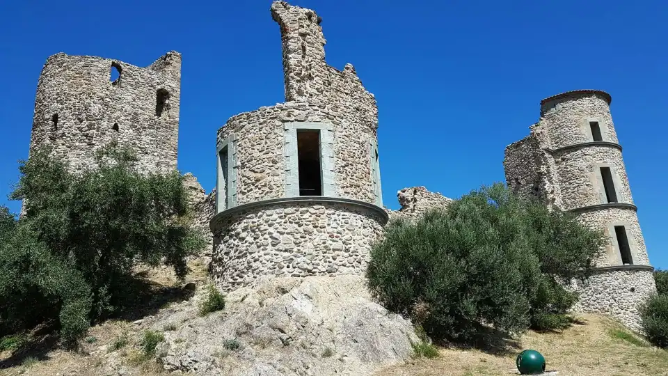 2_Castle de Grimaud
