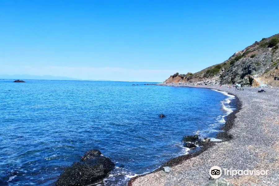 Spiaggia delle Tombe