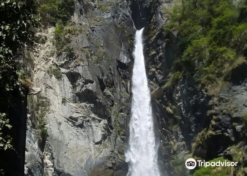 Cascata di Isollaz