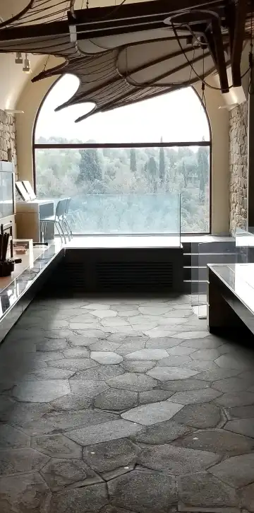 鄰近達·芬奇博物館的酒店