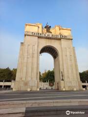 Monumento ai Caduti in guerra - Arco di Trionfo