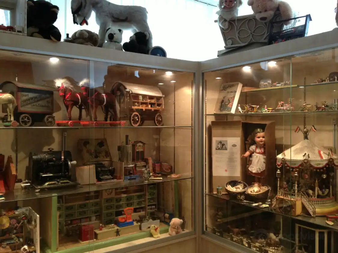 Hotels near Rudesheim Toy Museum