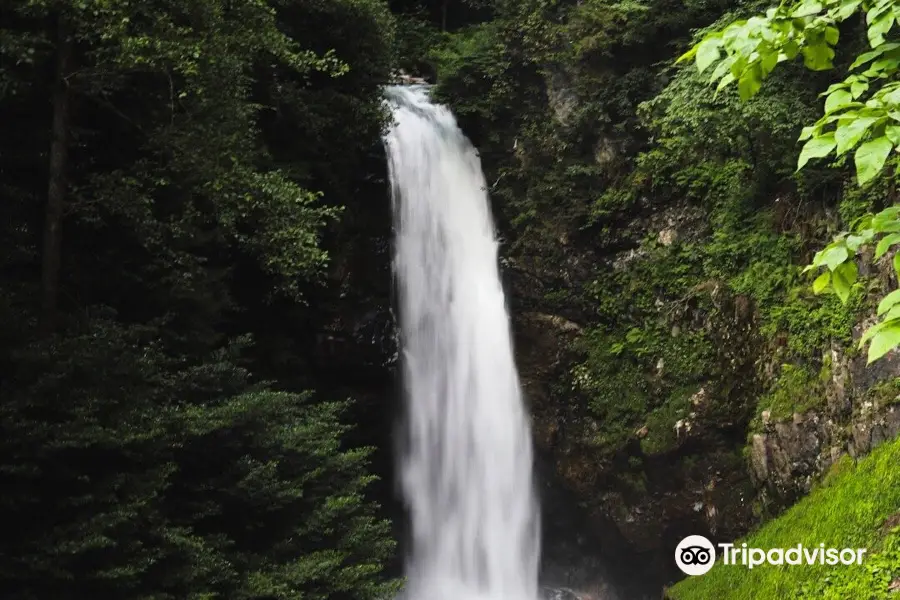 Palovit Waterfall