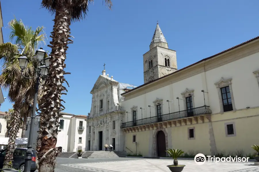 Museo Diocesano E Palazzo Vescovile