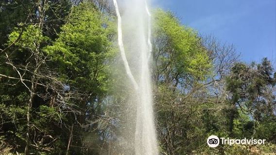 Onikobe Geyser