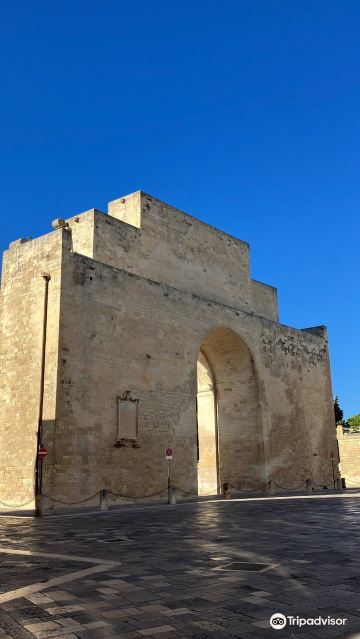 Porta Napoli