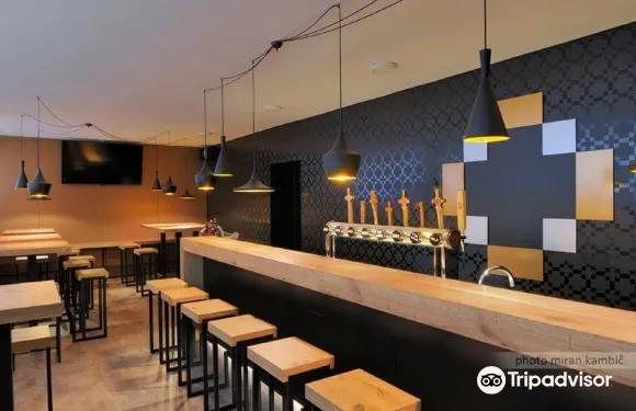 Reservoir Dogs Brewery / Taproom - Byra d.o.o.