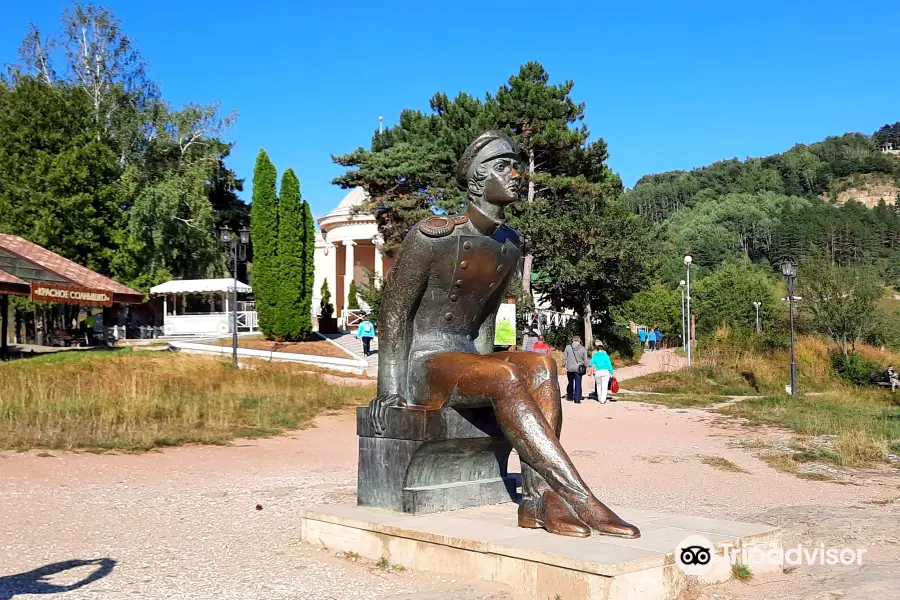 Monument Lermontov M.Yu.