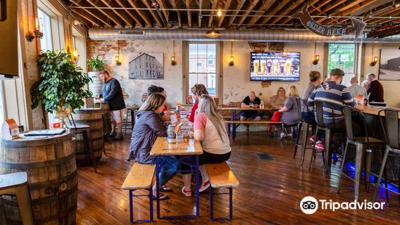 Mad Paddle Brewstillery