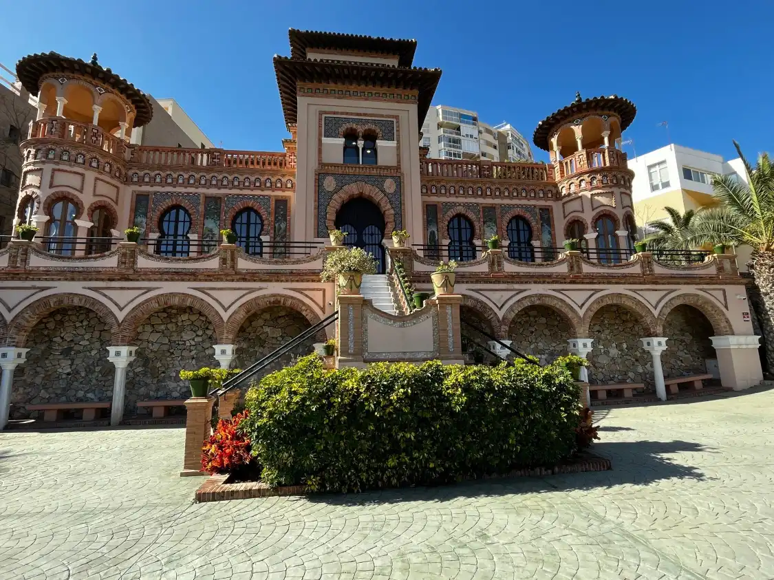 Hotels near Casa de los Navajas
