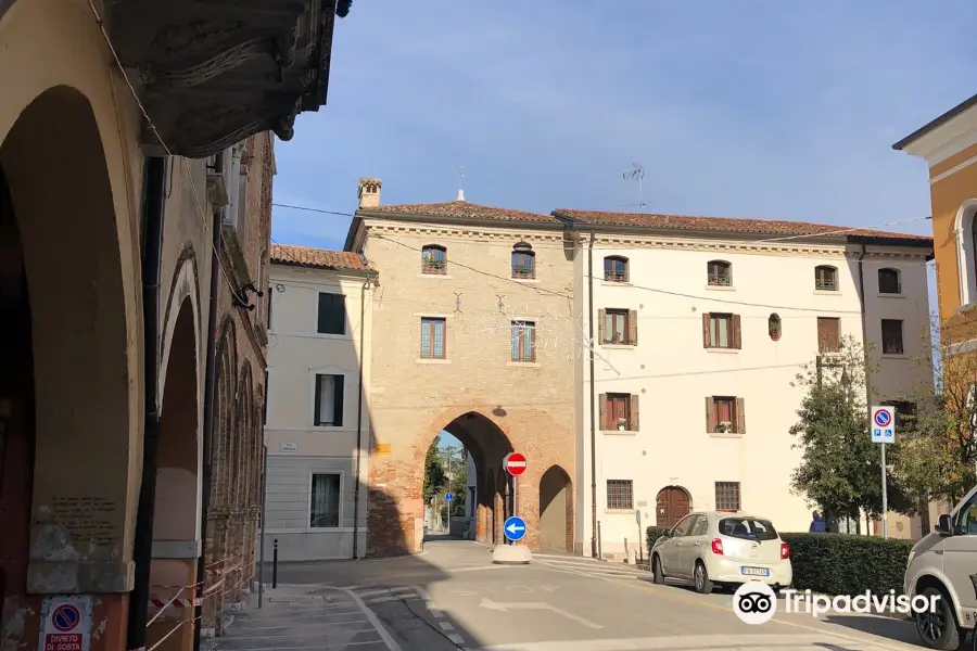 Porta San Gottardo