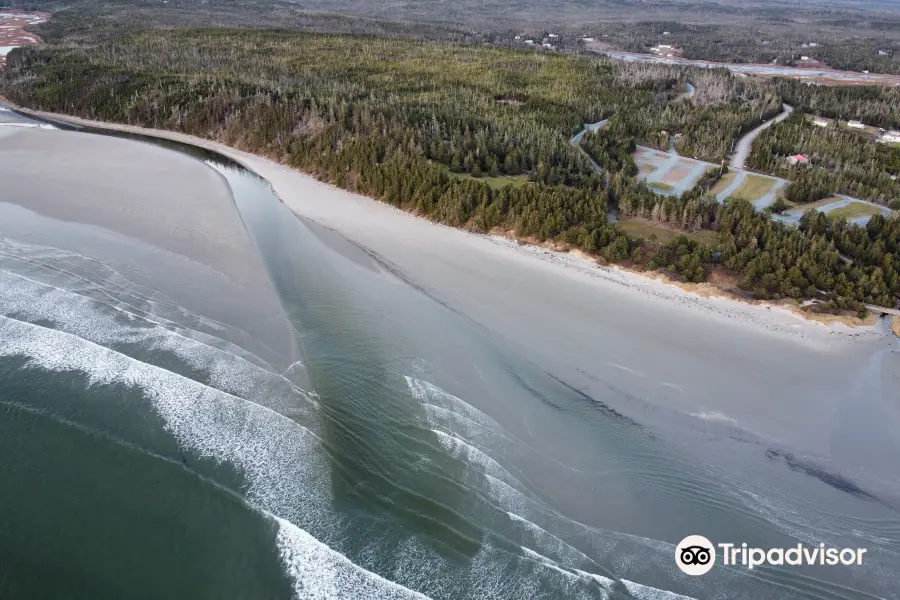 Clam Harbour Beach