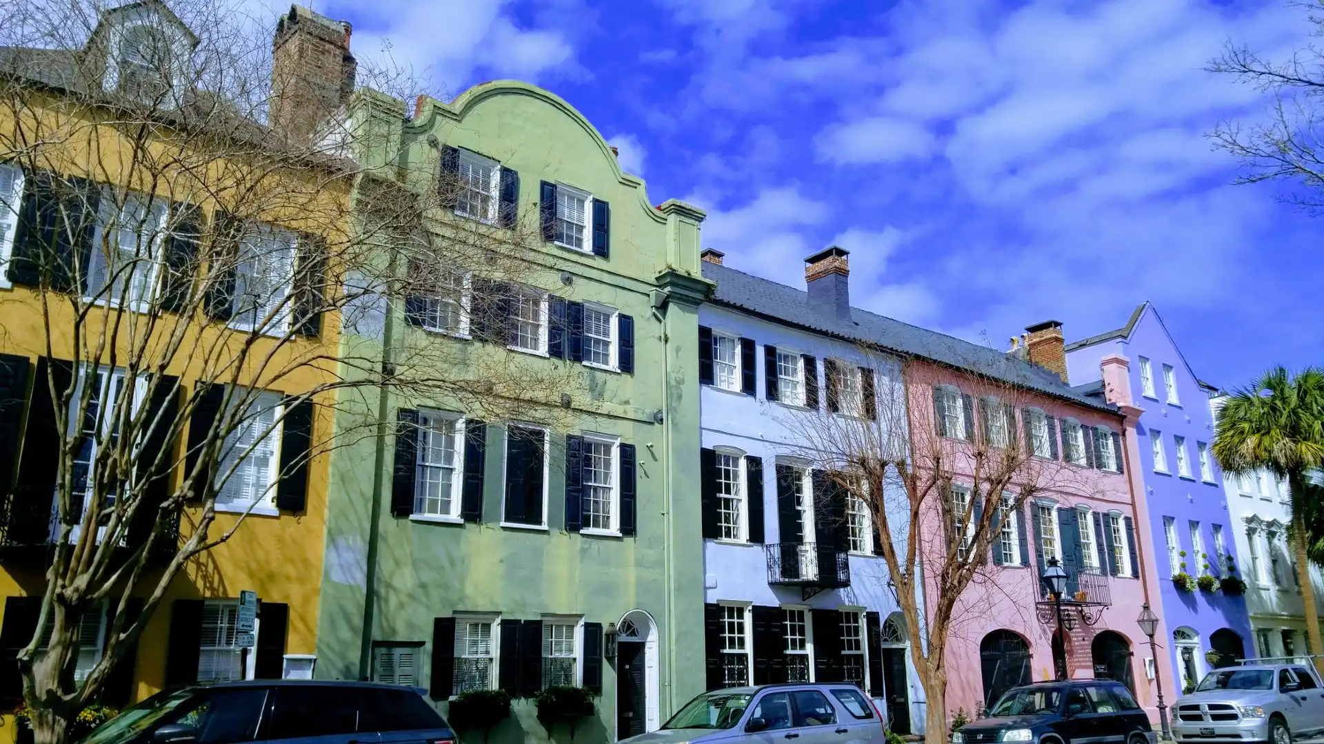 Hotels near Rainbow Row