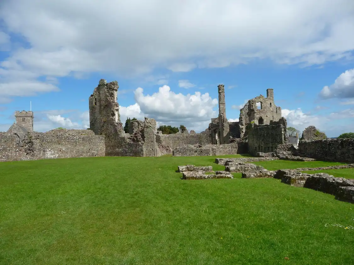 Hotels near Castell Coety