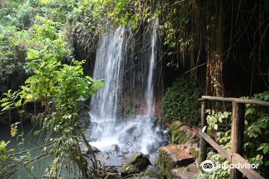 Amabere Caves