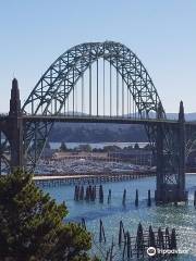 Puente de la Bahía de Yaquina