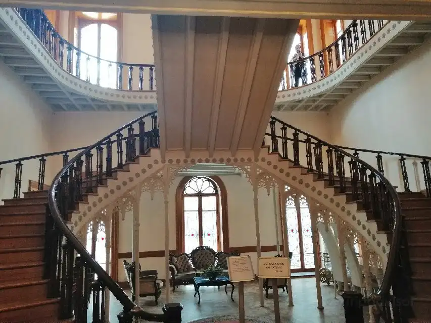 Hotels near Adile Sultan Kasri