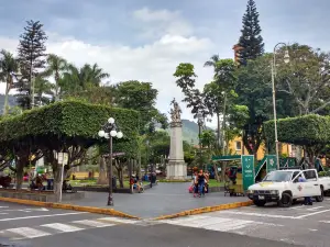 Castillo Park