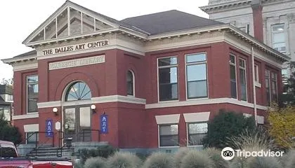 The Dalles Art Center