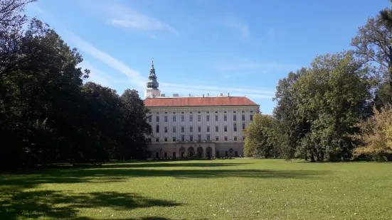 Archbishop’s Château and Gardens