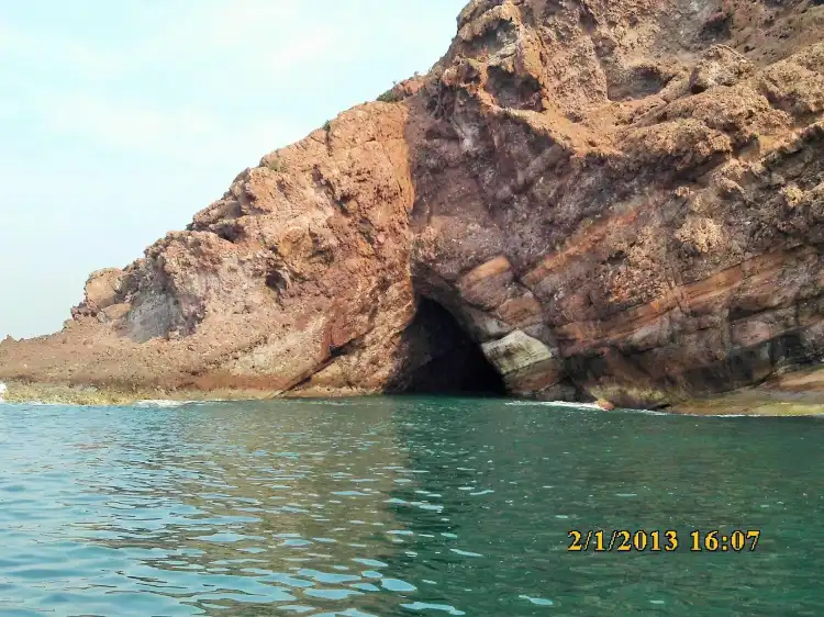 Hotels near Caverna del Diablo