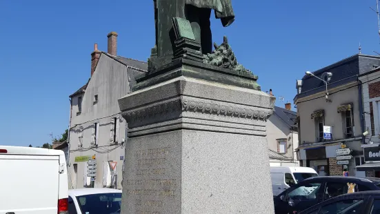 Monument à Antoine César Becquerel