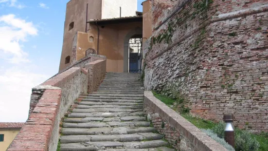 Castello dei Vicari di Lari