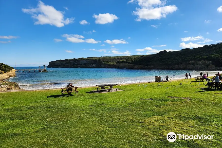 Port Campbell precinct and foreshore