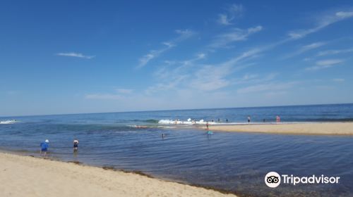 Head of the Meadow Beach