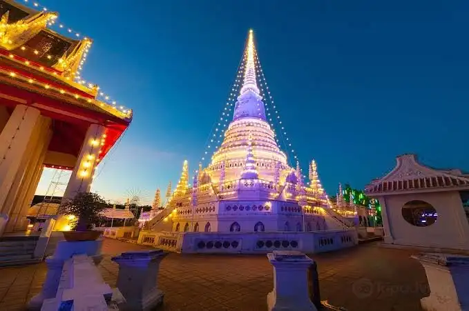 Hotels in Phra Samut Chedi