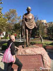 Mahatma Gandhi Statue