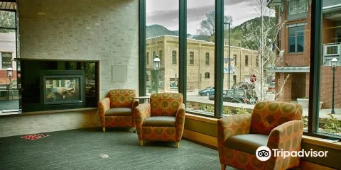 Glenwood Springs Branch Library
