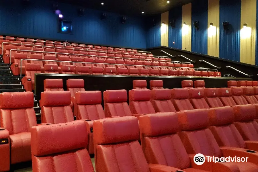 CMX Cinemas Tyrone Luxury 10