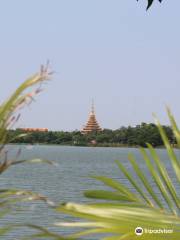 Kaen Nakhon湖