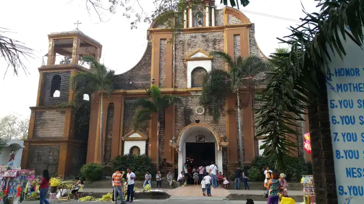 St. John the Baptist附近的飯店