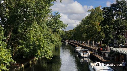 Riverside Walk