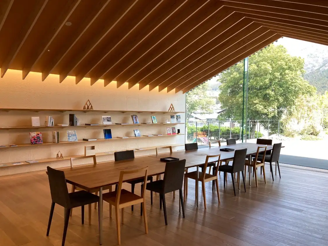 Comico Art Museum Yufuin附近的飯店