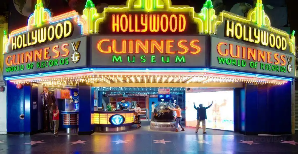 기네스 세계 기록 박물관 주변 호텔