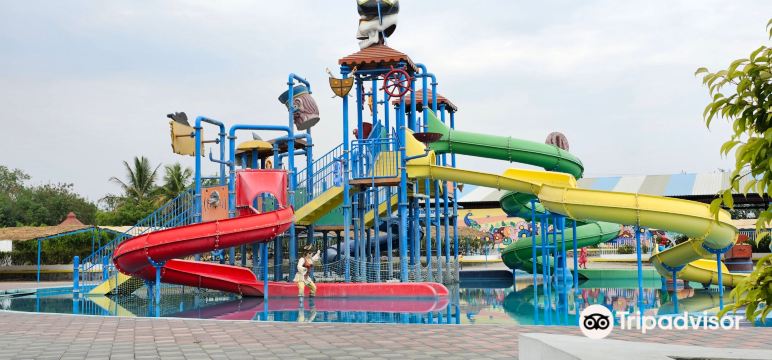 Shower N Tower Waterpark