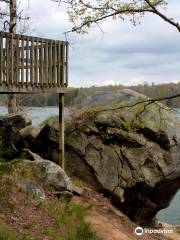 Latta Plantation Nature Preserve - Buzzard Rock Trail