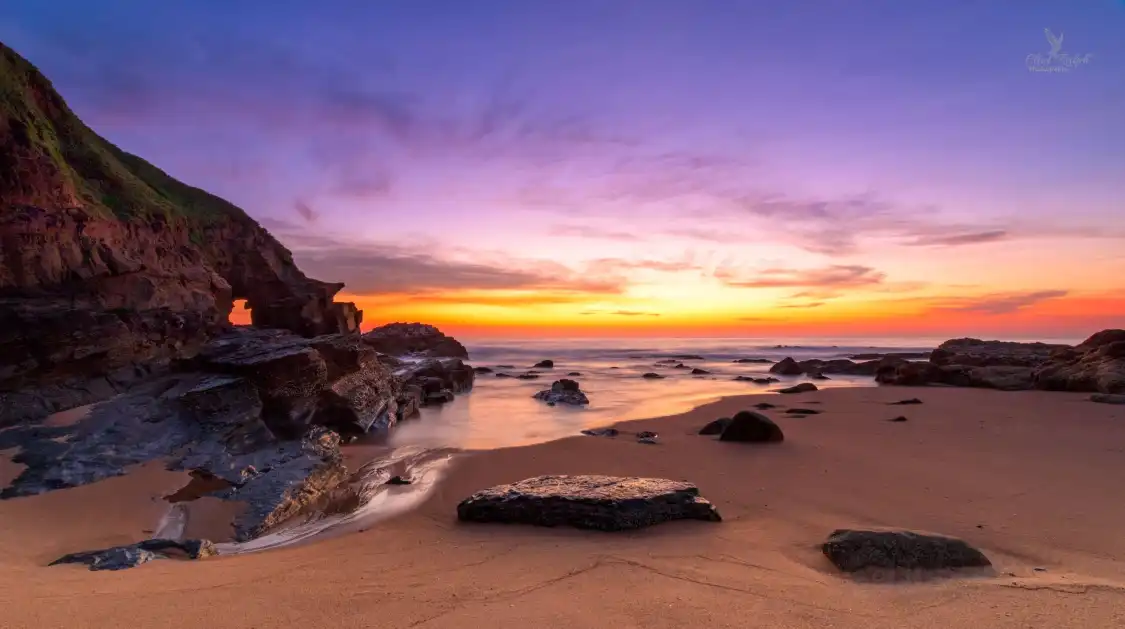 Hotels near Thompson's Bay Beach