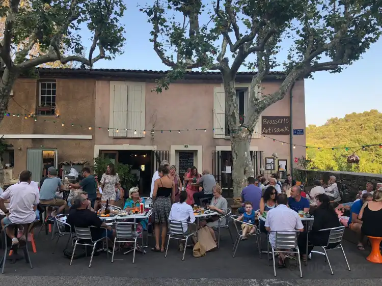 Hôtels à : Néoules