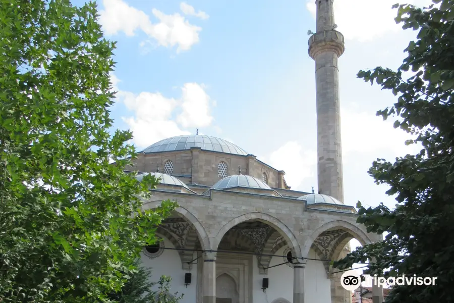 Fatih Mosque (Xhamia e Mbretit)